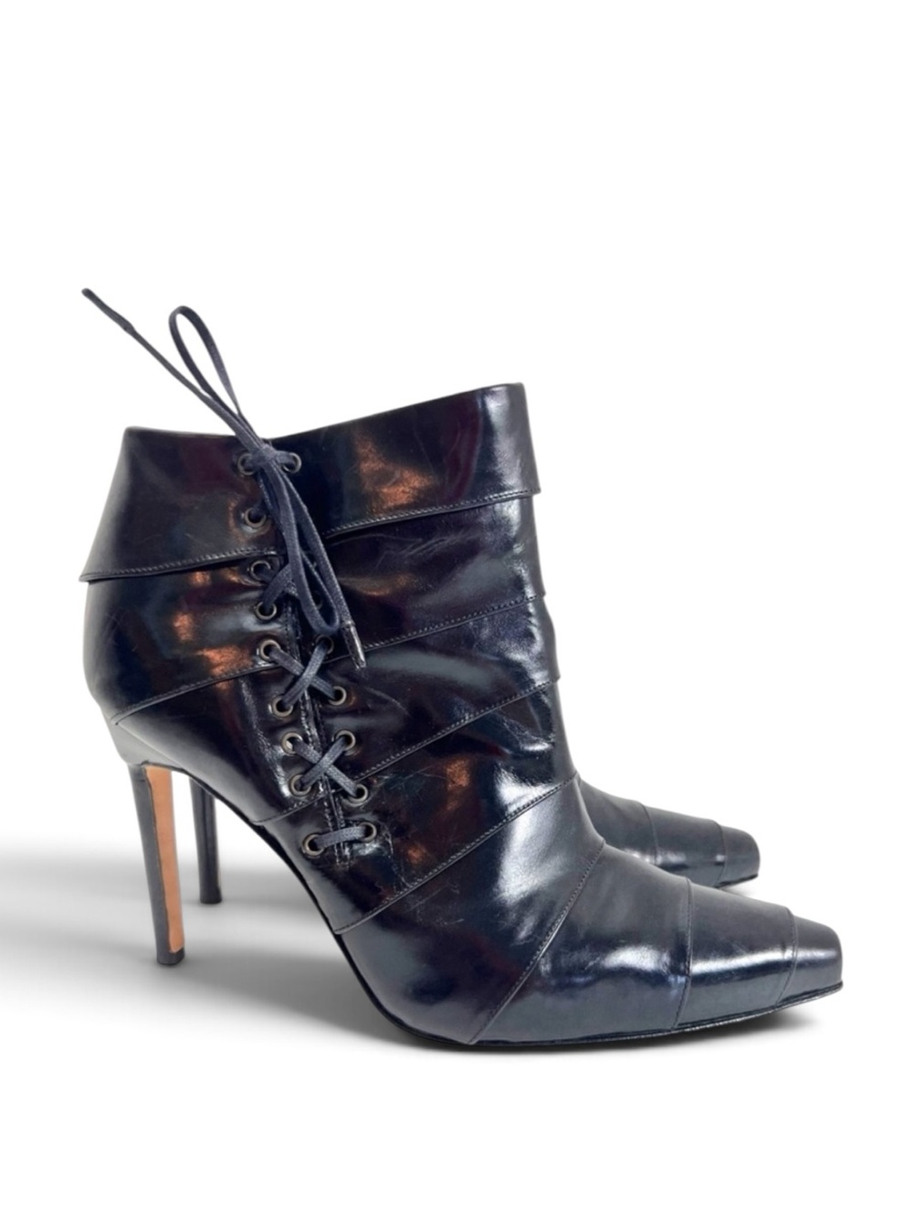 Manolo Blahnik M-Fertiti Fodera Leather Ankle Stiletto Boots